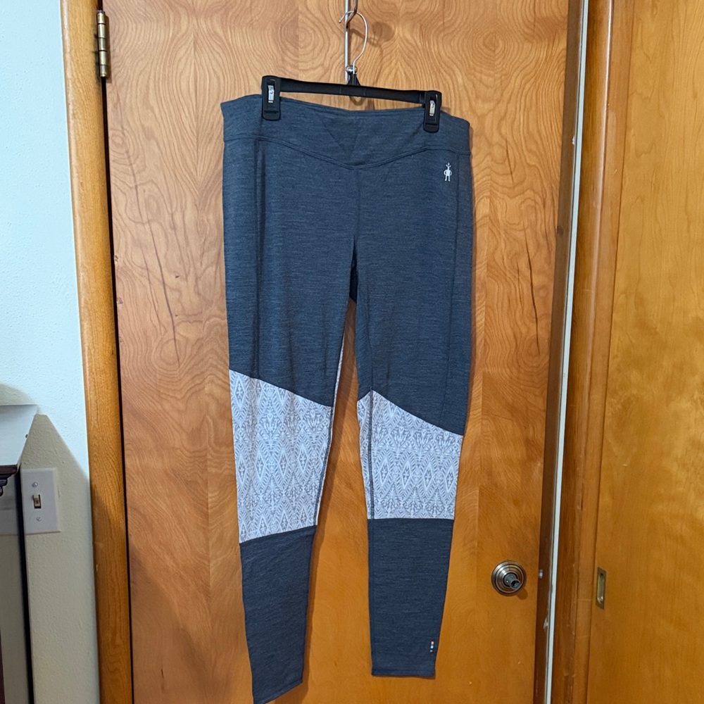 Smartwool women’s merino 250 Gray and White Patterned Leggings nwt size xl
